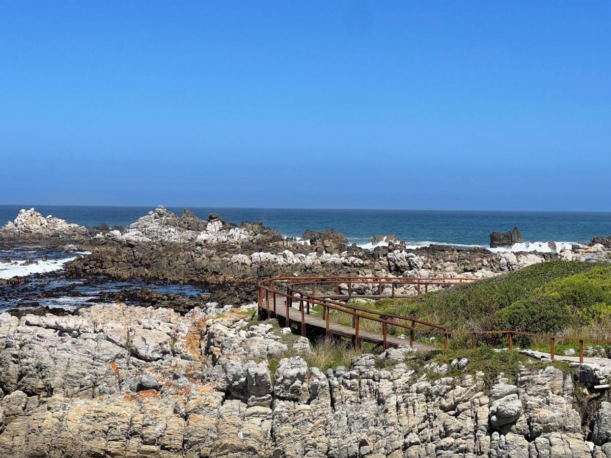 Hotel Footprints In Kleinmond Exteriér fotografie