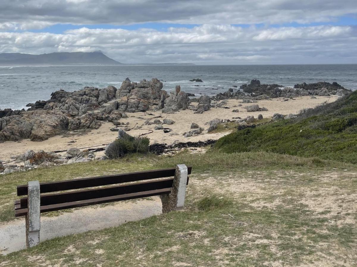 Hotel Footprints In Kleinmond Exteriér fotografie